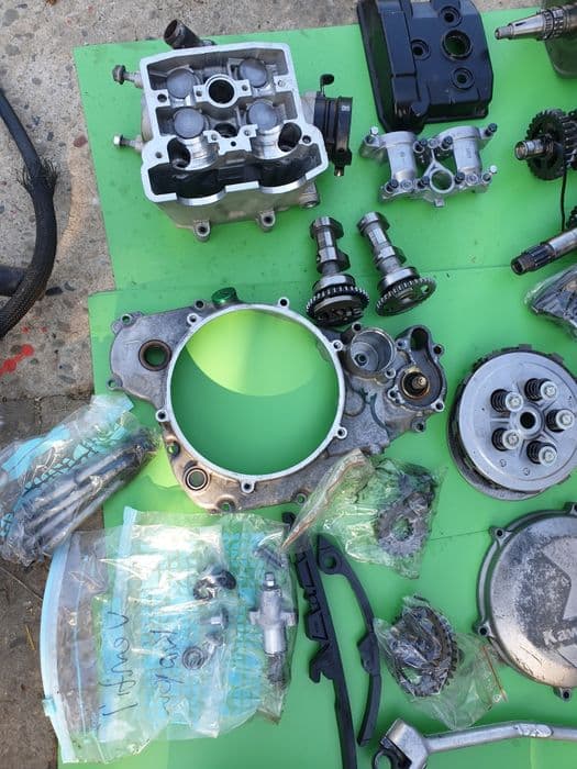 Sprzedam czesci kawasaki kxf 450