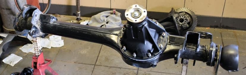 Dyfer most tył Land Rover Defender 2,2 90 Puma 2013Rok