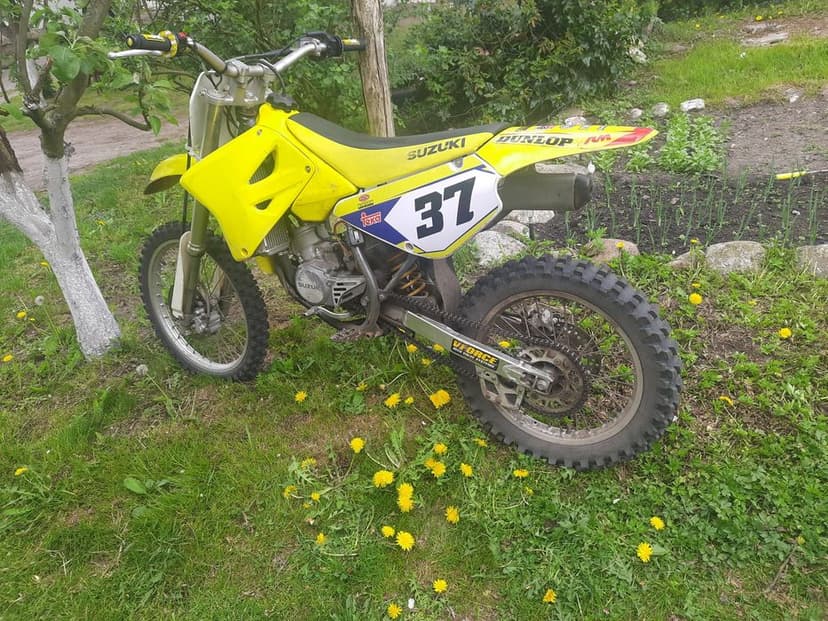 Suzuki RM85 super stan.