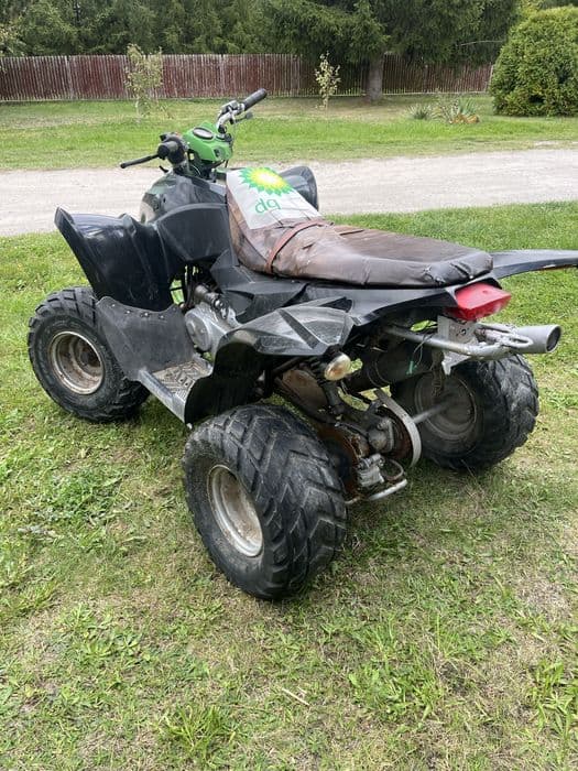 Quad  na duzej szerokiej ramie