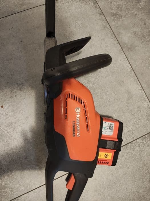 Nożyce do żywopłotu aklumatorowe Husqvarna