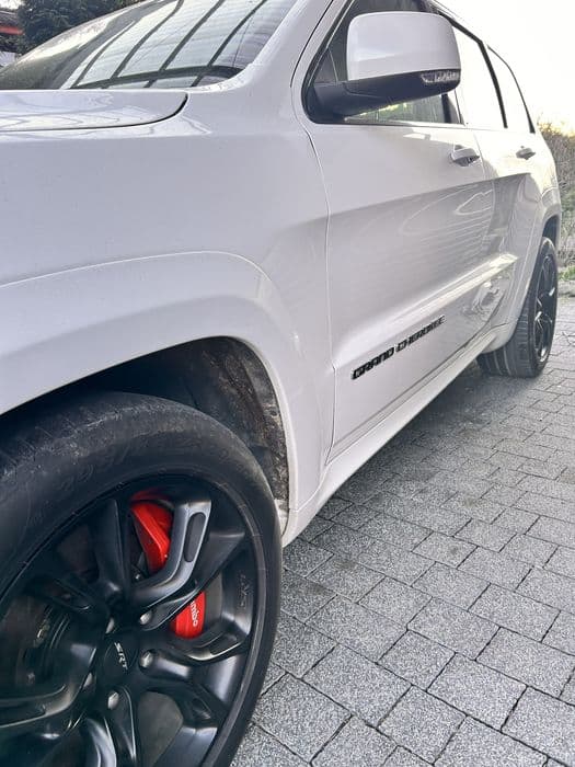 Jeep Grand Cherokee SRT polift