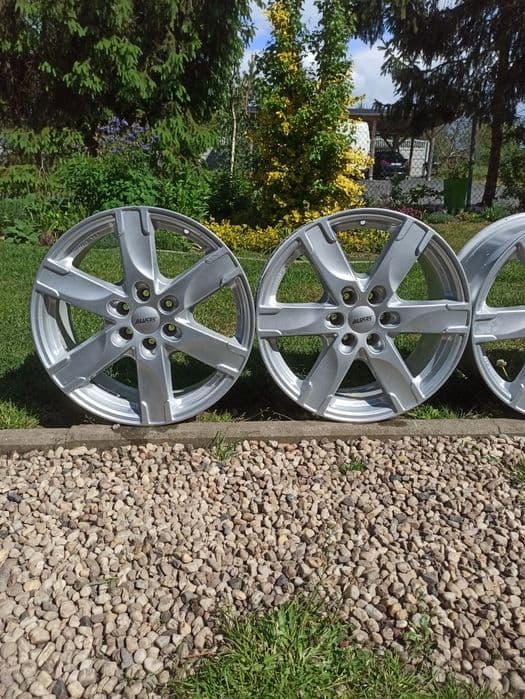 Felgi Aluminiowe 18" 6x114,3 Nissan Navara pathfinder Xterra