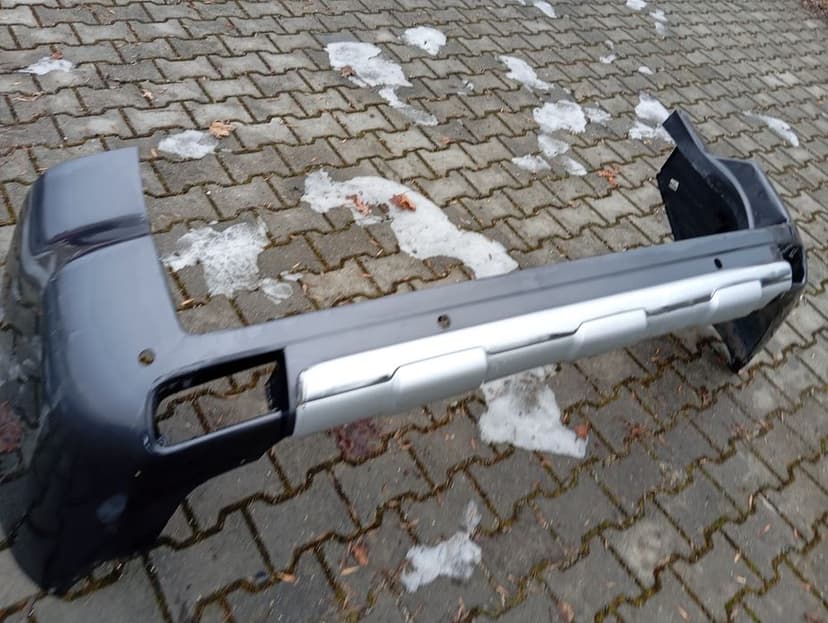 Zderzak tylny tył Toyota Land Cruiser J150 Oryginał