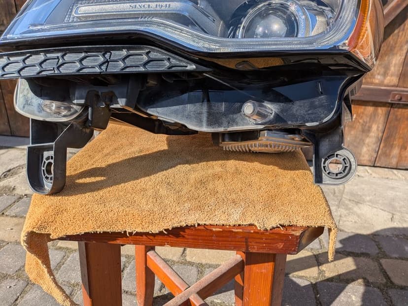 Lampa Jeep Grand Cherokee wk2