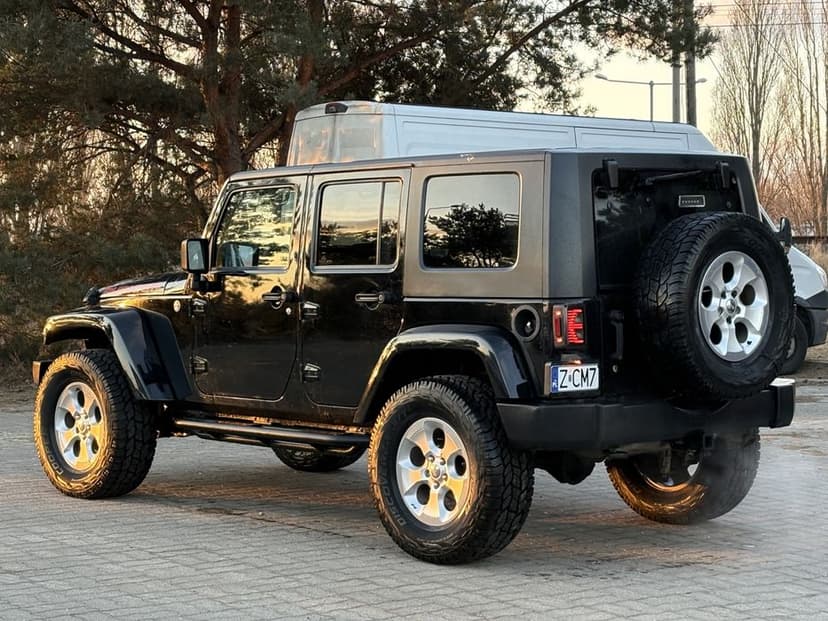 Jeep Wrangler Sahara JK 3.8 V6 UNLIMITED lift 2,5” koła 35”