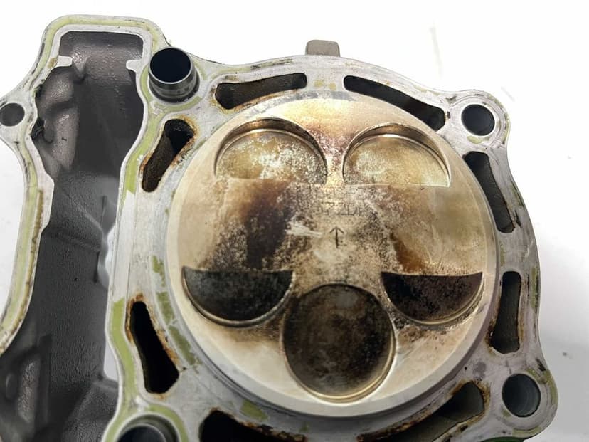 Yamaha Wr 250 Yzf 250 Cylinder z tłokiem BDB stan Sel.A części