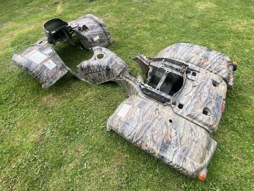 Plastiki owiewki osłony Yamaha grizzly 660 grizzly 660 Camo