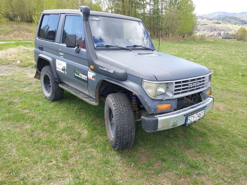 Toyota land cruiser 70