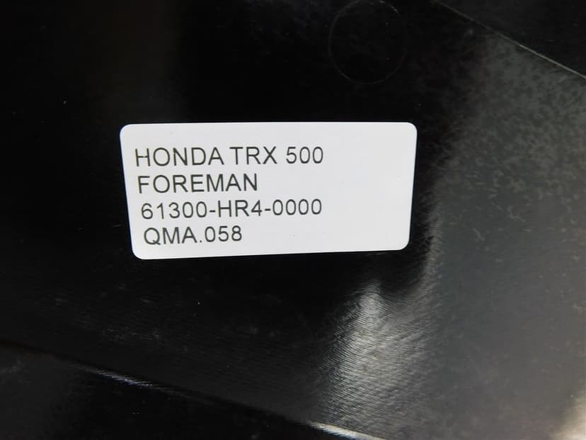 MASKA PLASTIK BŁOTNIK HONDA TRX 500 FOREMAN 61300-HR4-0000
