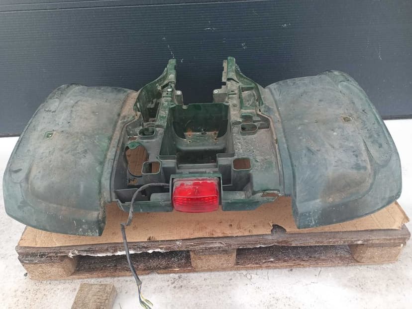 yamaha grizzly 660 plastik tył