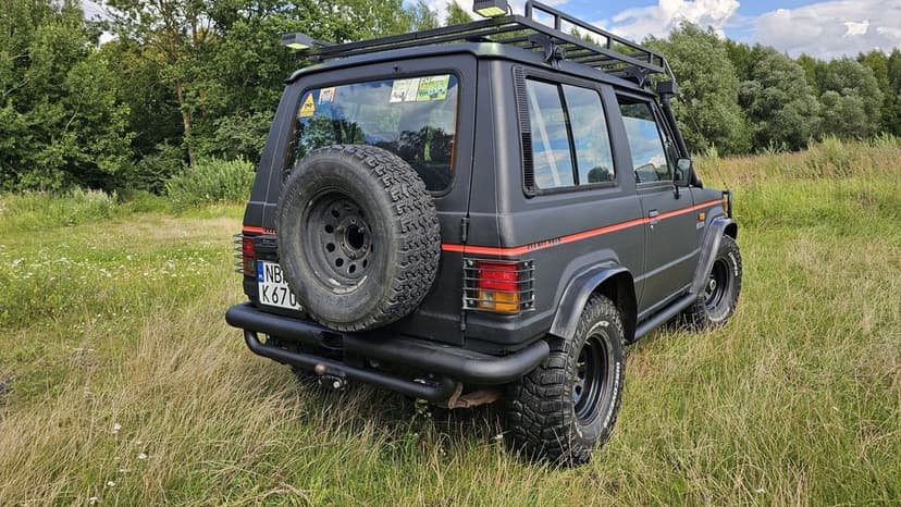 Mitsubishi Pajero 1   2.5 TD