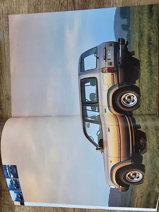 Prospekt Toyota Land Cruiser Station