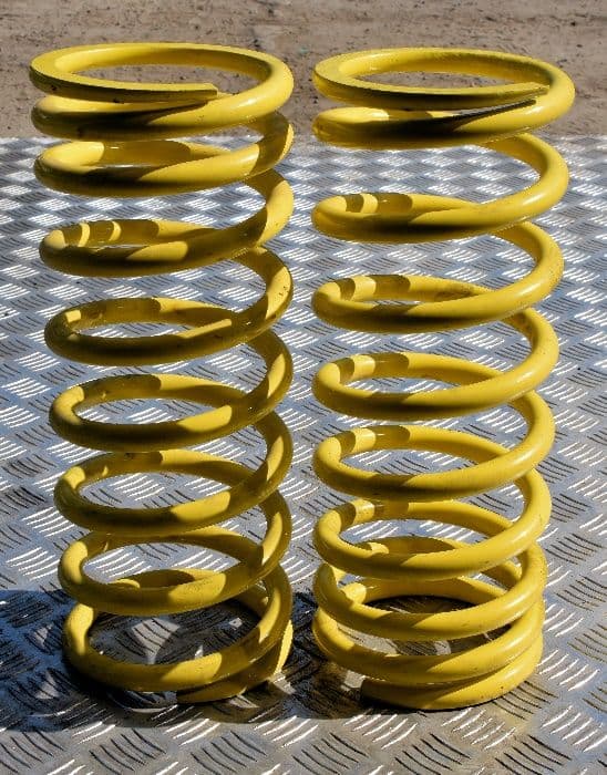 Sprężyny Przód Land Rover Defender Puma Nowe