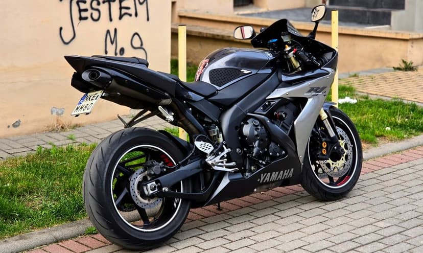 Yamaha YZF-R R1 RN12 jak nowa Zamiana naked