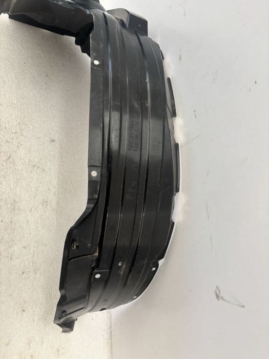 Toyota Hilux VIII 8 lift FL 20- nadkole prawy przód prawe przednie