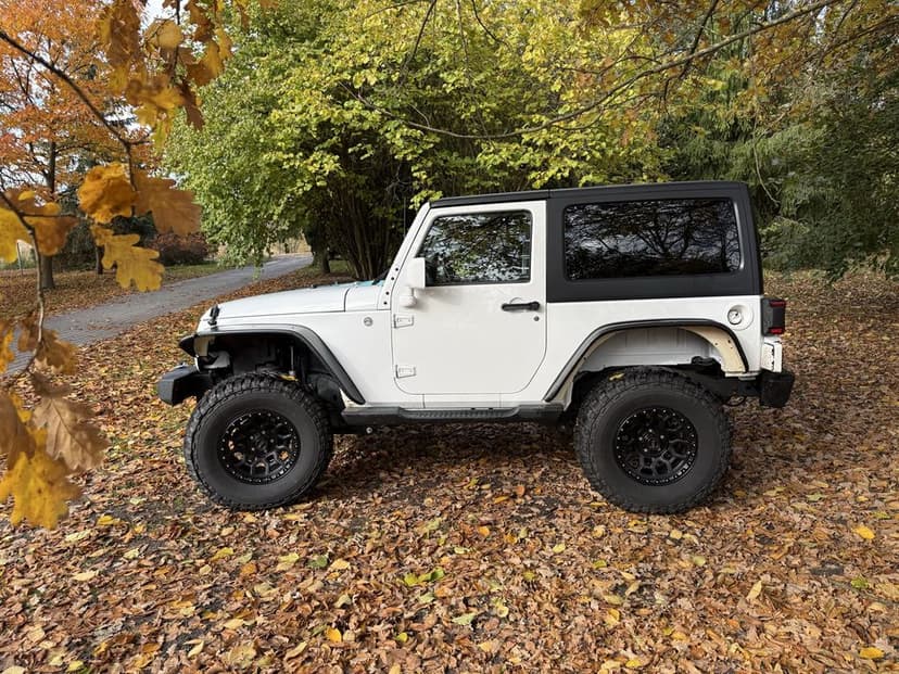 Jeep Wrangler JK Sahara 3.6 2014 lift 3 cale opny 35