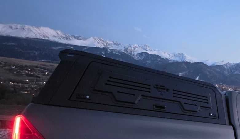 Hardtop Toyota Hilux Pokrywa Zabudowa Aluminium AluCab Nowy Toyota