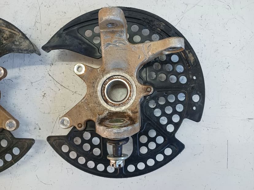 Zwrotnica prawa przód przednia Yamaha grizzly 700 / 550