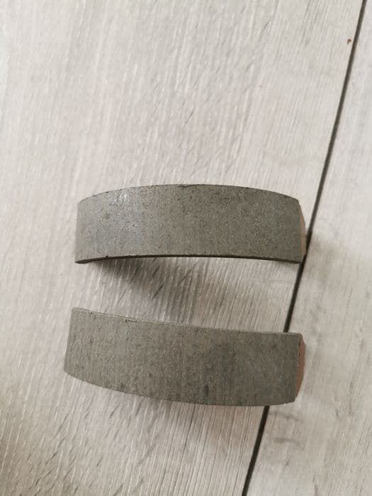 Yamaha grizzly 80 yfm szczeki hamulcowe klocki hamulca