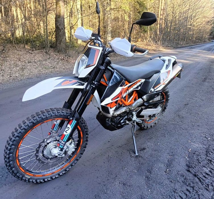 KTM 690.  701  Husqvarna