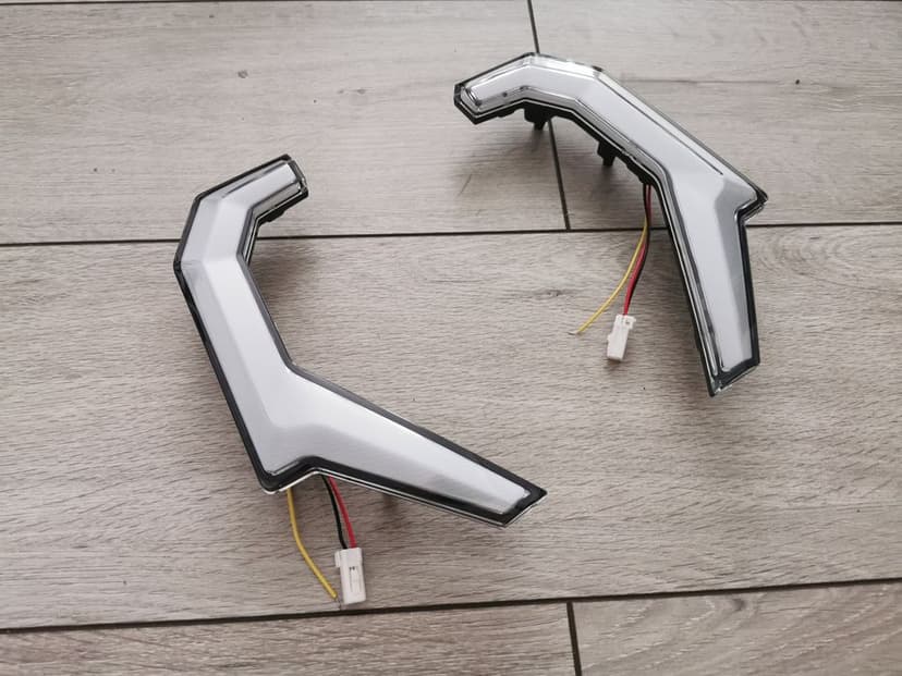 Polaris rzr 1000 lampa lampy kierunek obrysowa łezka reflektor