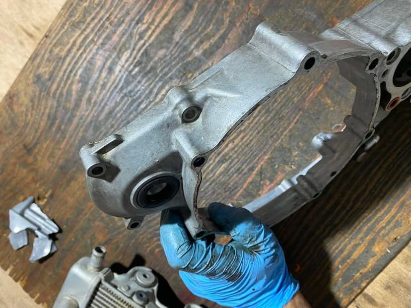 pokrywa cwiartka polkarter karter sprzegla yamaha yzf wrf 450 r 06-11