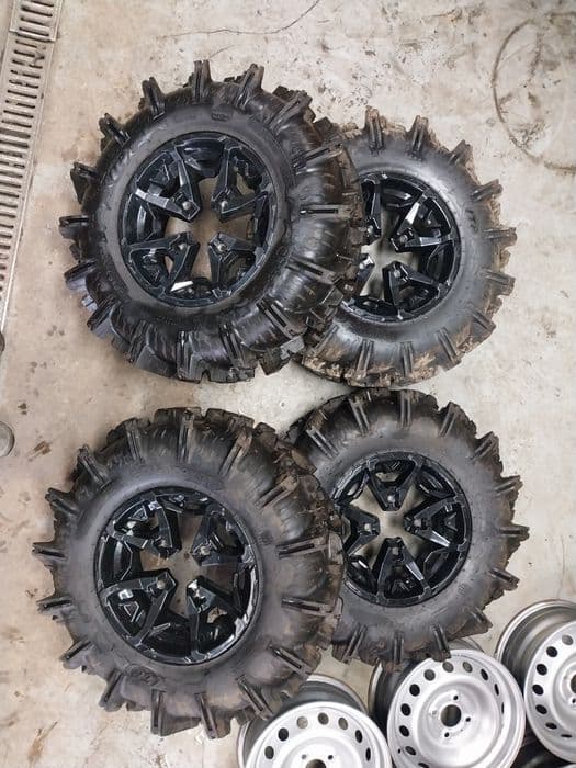 Koła CAN-AM XMR  Opony CRYPTID  30x9.00-14" Jak Nowe !