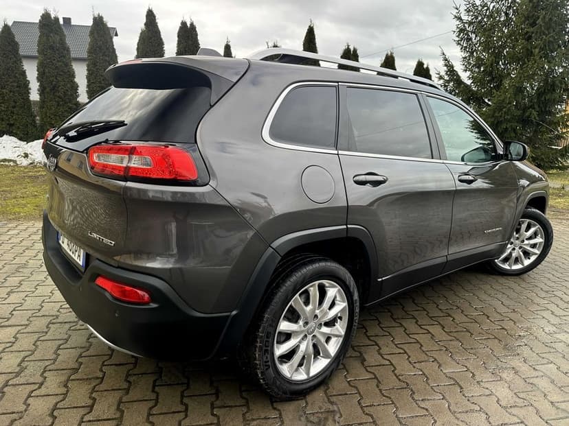 JEEP CHEROKEE LIMITED 2.0D 140PS 4x4 Bi-Xenon Panorama LED Kamera DvD