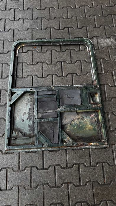 Komplet drzwi LAND ROVER DEFENDER 2000r.