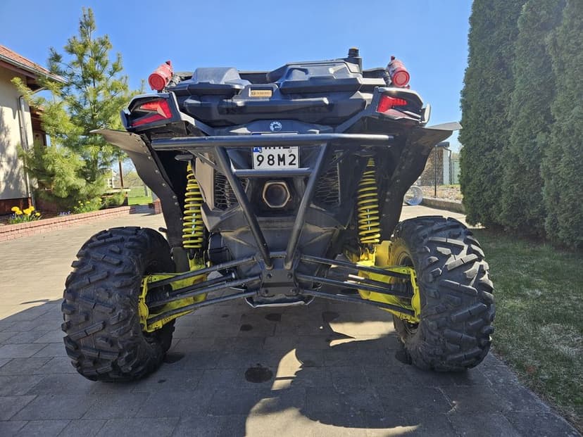 CanAm Maverick x3