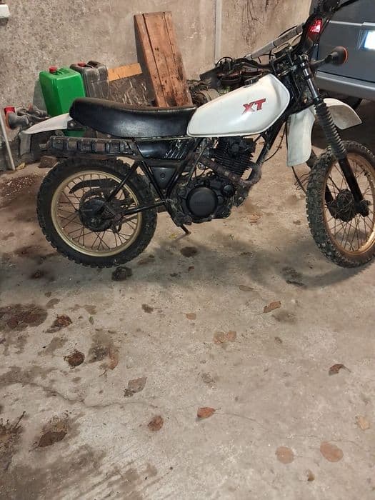 Cross yamaha xt 250