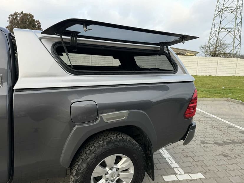 Zabudowa paki TOYOTA Hilux HARDTOP Oryginał