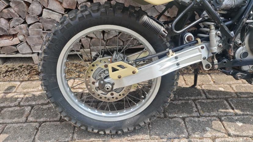 Suzuki DR 350 wersja z rozrusznikiem