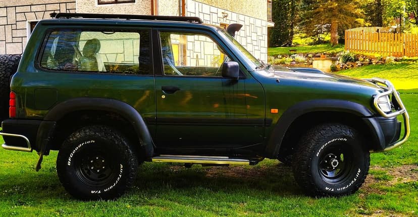 Nissan Patrol  6.5 L V8  Y61