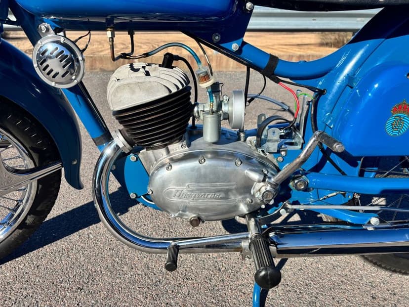 Husqvarna model 281 Drömbåge nie WSK Nie SHL nie  WFM