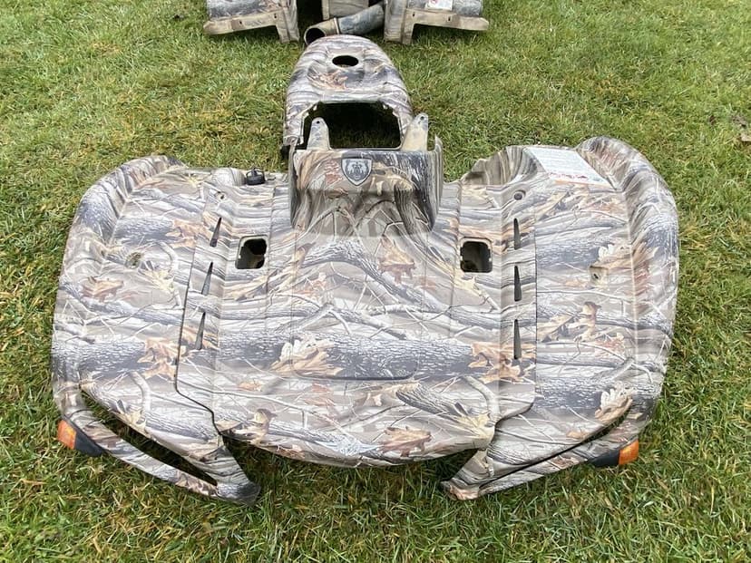 Plastiki obudowy owiewki osłony cam yamaha grizzly 660 Camo