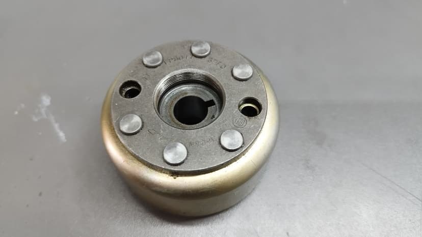 Suzuki RM 250r 01-04r bak wahacz moduł chłodnica zapłon części