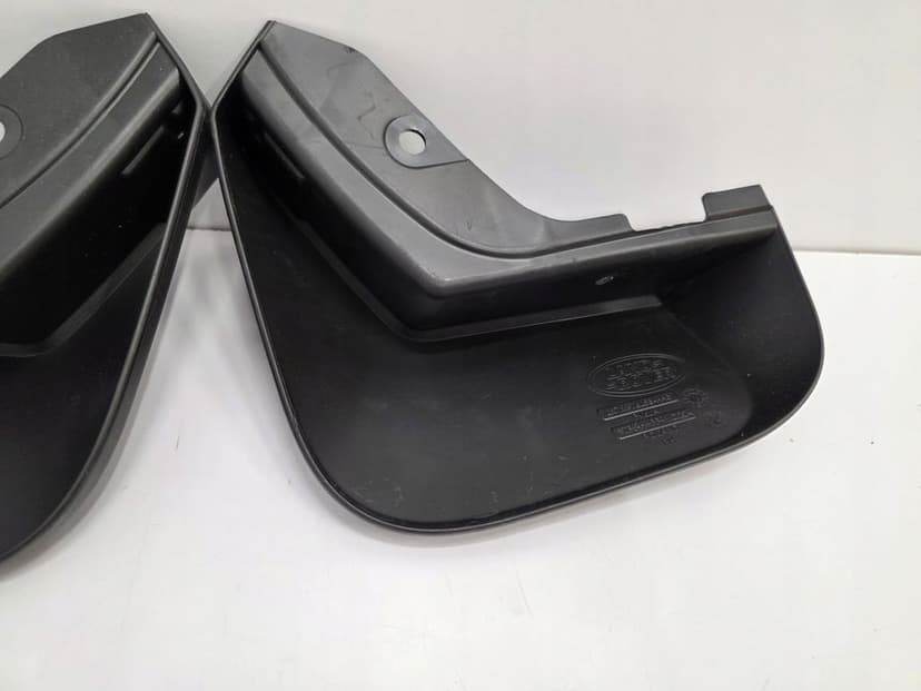 chlapacze tył land rover discovery sport l550 lift lk7m-16l585-ab 2020