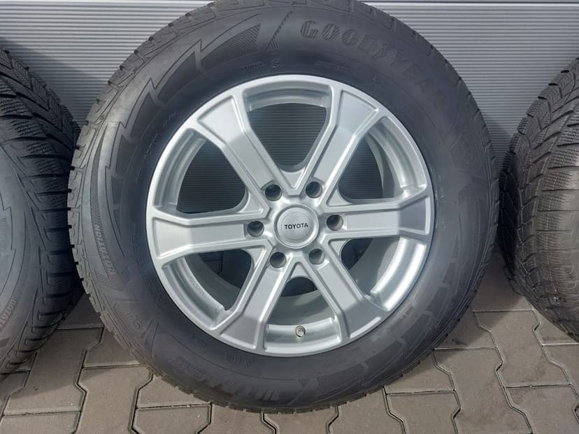 Felgi aluminiowe 6x139,7R18 TOYOTA Hilux, Land Cruiser z oponami