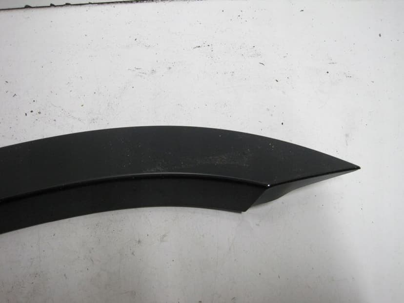 NAKŁADKA LISTWA BŁOTNIKA LEWA LAND ROVER DEFENDER L8B2-16A333-BX