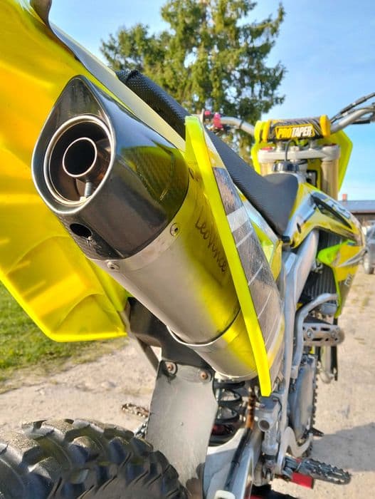 Cross Suzuki RMZ 450 - Mocny, gotowy do jazdy
