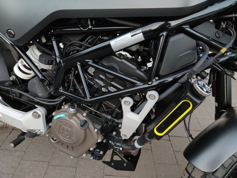 Husqvarna Svartpilen 125 KTM