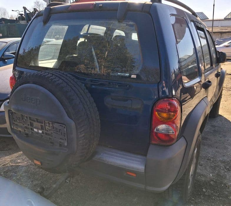 Jeep Cherokee KJ - rok 2006, 2.8 diesel CRDI - na części