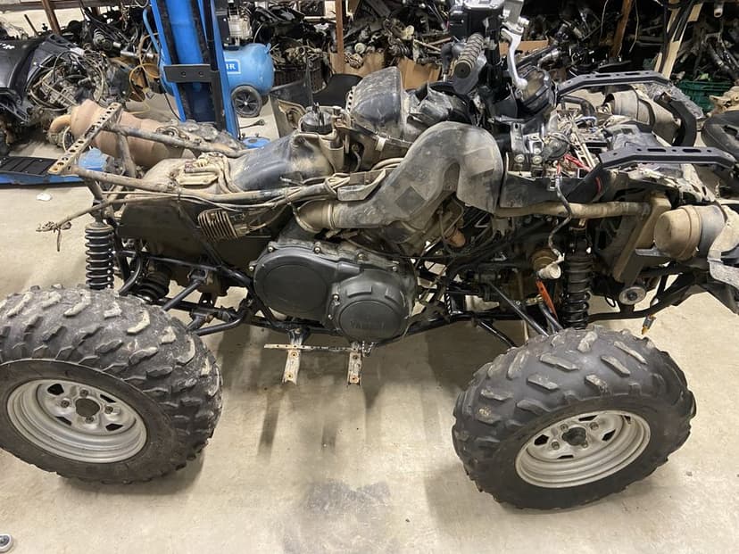 Częśći silnik dyfer plastiki lampa grill Yamaha grizzly koła licznik