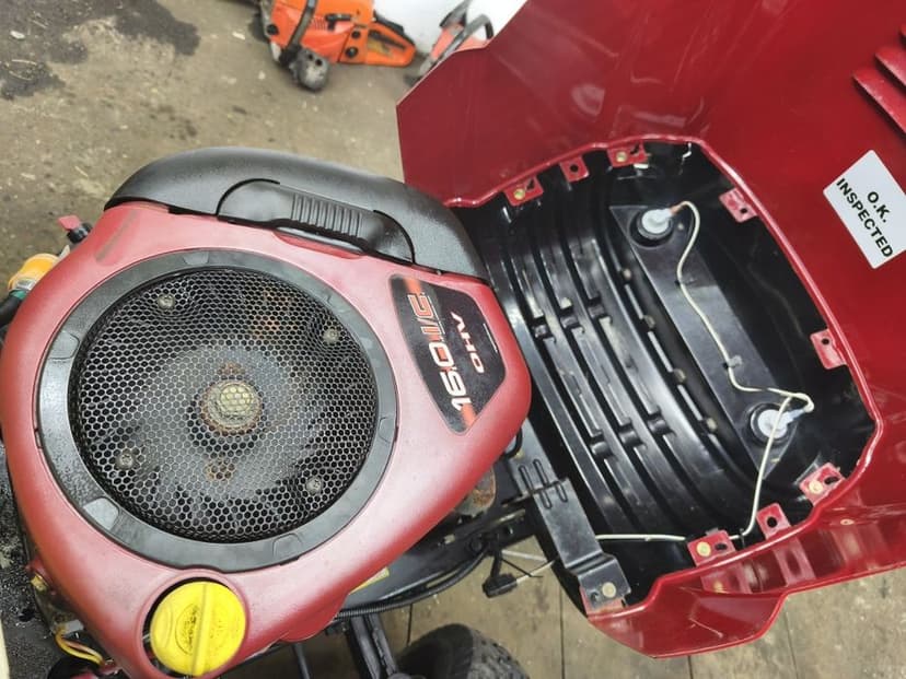 Kosiarka traktorek Husqvarna Champion briggs 16hp