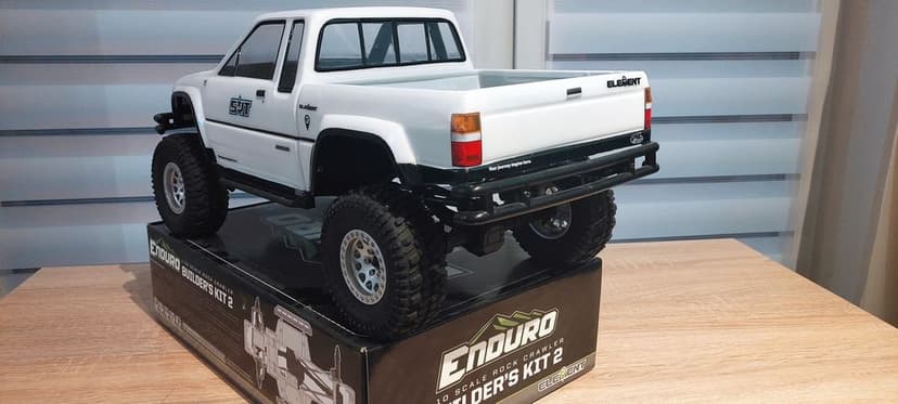 1:10 Rock crawler Element Enduro Builders kit 2 Pro Line Toyota Hilux