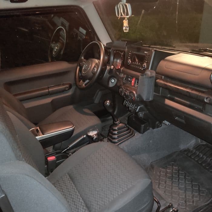 Suzuki Jimny 1.5 VVT 4WD,cały ofoliowany, możliwa zamiana