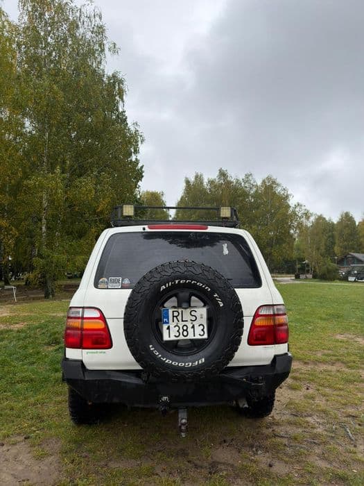 Toyota land cruiser  100