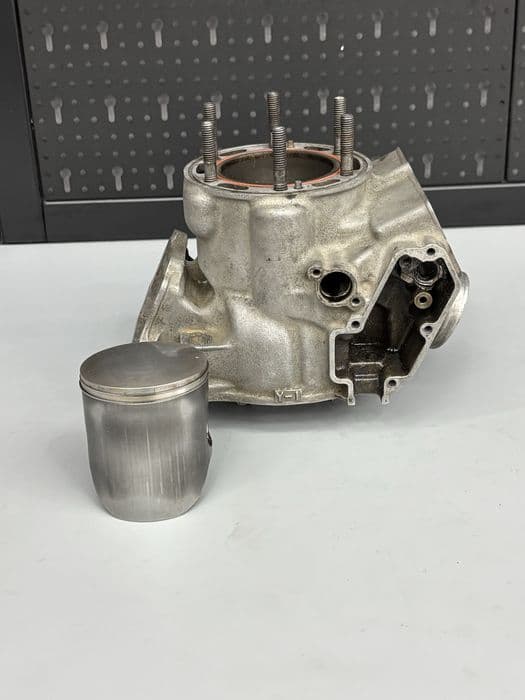 Cylinder+ Tłok YAMAHA YZ250 R 99-25